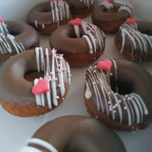 Donuts -loreartcake.com