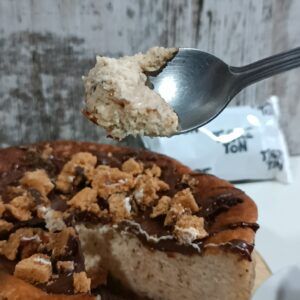 Tarta de queso cremosa sabor Tigretón. -loreartcake.com
