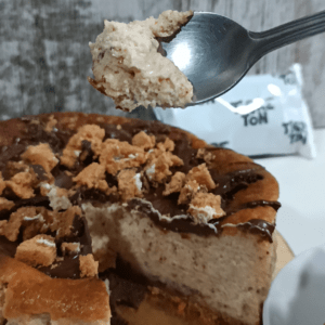 Tarta de queso cremosa sabor Tigretón. -loreartcake.com