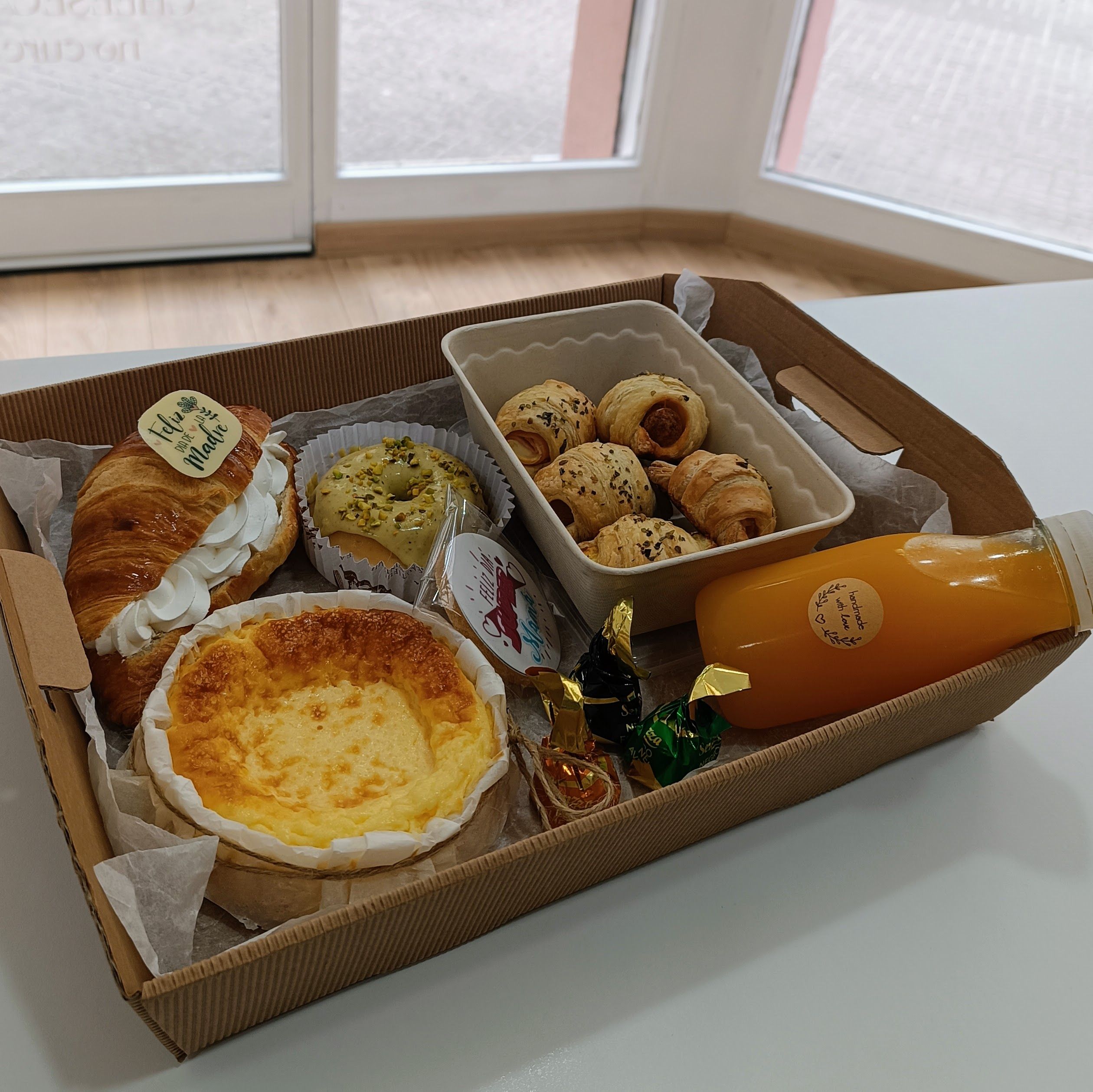 BANDEJA DÍA DE LA MADRE